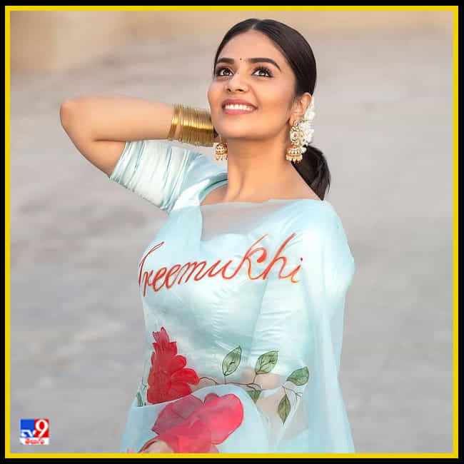 Sreemukhi New Photos. Credit by:Sreemukhi/Instagram