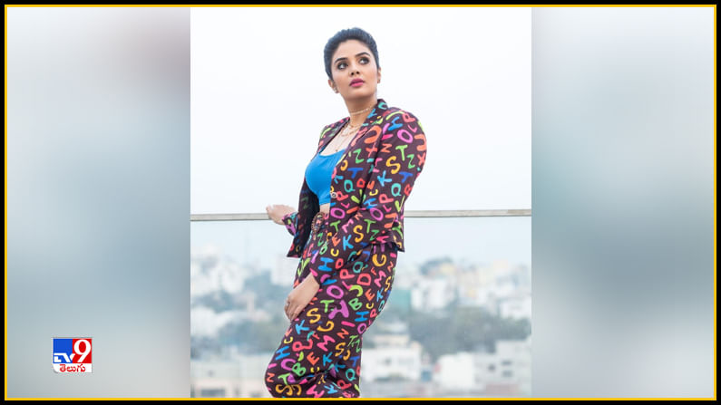 Sreemukhi New Photos. Credit by:Sreemukhi/Instagram