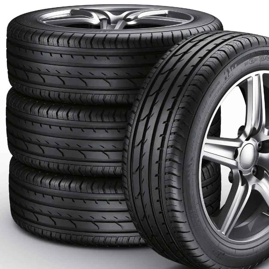 Vehicle Tires: వాహనాలలో ఉపయోగించే టైర్ల రంగు నలుపు రంగులో ఉంటాయనే విషయం అందరికి తెలిసిందే. కార్లలో ఉపయోగించే టైర్ల రంగు కొంత లేత గోధుమరంగు లేదా ఆఫ్-వైట్‌లో ఉండేవి. తర్వాత టైర్ల తయారీ కంపెనీలు దాని తయారీ ప్రక్రియలో ఉపయోగించే రసాయనాన్ని మార్చాయి. ఆ తర్వాత దాని రంగు మారింది. మరి టైర్లు నలుపు రంగులో ఎందుకు ఉంటాయో తెలుసుకోండి.