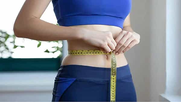 Weight Loss: వ్యాయామం చేయకుండా 50 కిలోల బరువు తగ్గిన మహిళ.. అసలు విషయం తెలిస్తే షాకవ్వాల్సిందే..