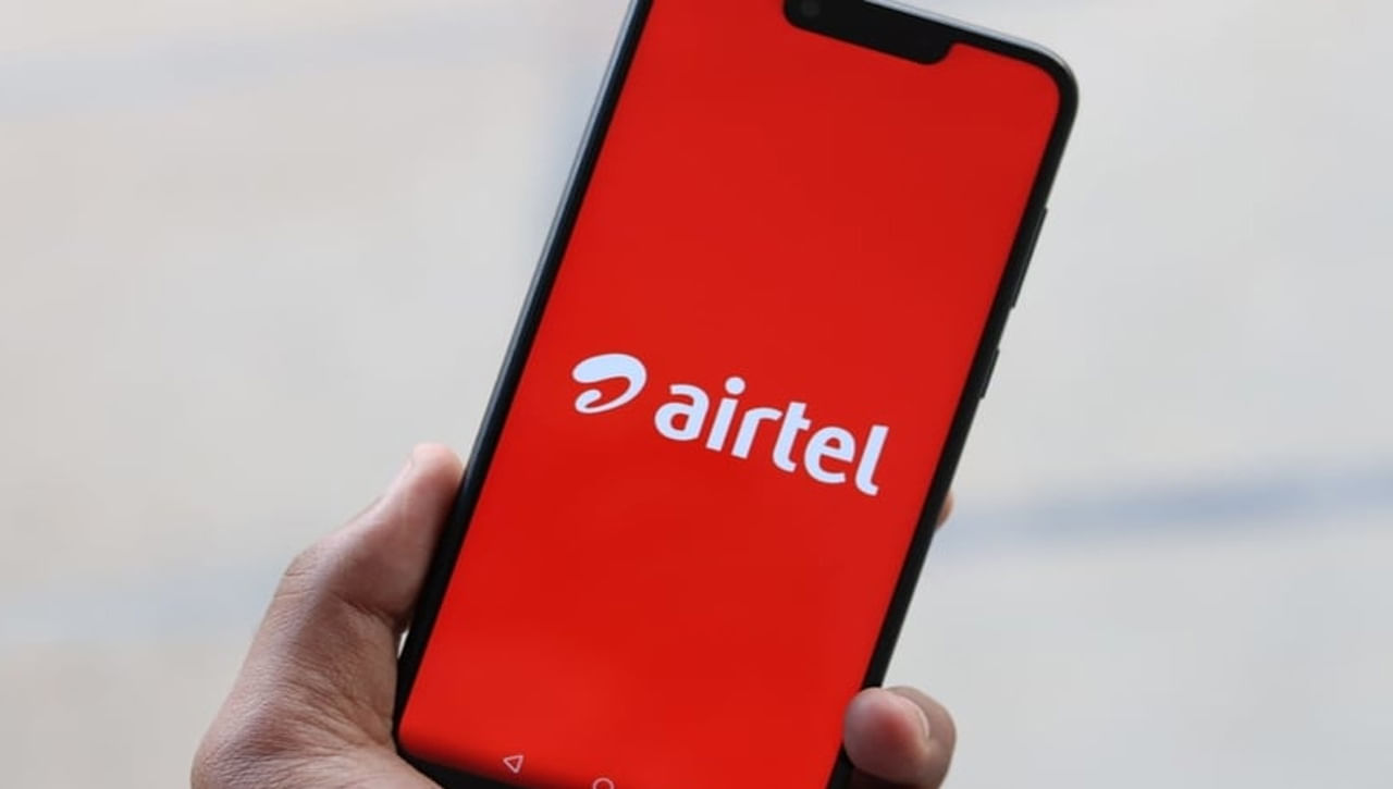 Airtel: పోస్ట్‌ పెయిడ్‌ కస్టమర్లకు షాకిచ్చిన ఎయిర్‌టెల్‌.. వాటి సబ్‌స్ర్కిప్షన్‌ గడవులో సగానికి పైగా కోత..