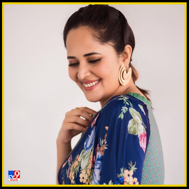 Anasuya Bharadwaj New Photos. Credit by:Anasuya Bharadwaj/Instagram