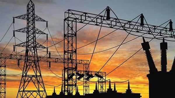 Power Holiday: ఏపీలో విద్యుత్ కోతలపై పొలిటికల్ మంటలు.. పవర్హాలీడేపై విపక్షాల విమర్శల బాణాలు