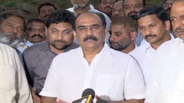 Andhra Pradesh: పొత్తులు ఎందుకు - ఒంటరిగా పోటీ చేయండి.. పవన్ కు బాలినేని కౌంటర్
