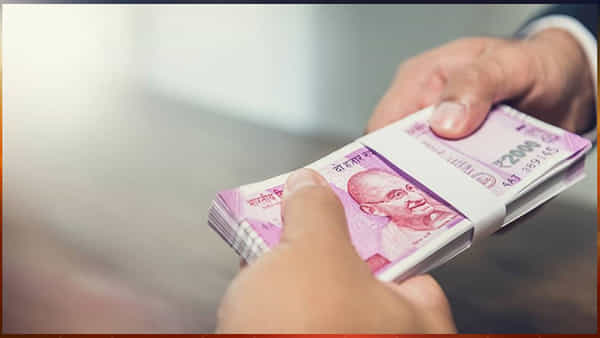 Fixed Deposit: చిన్న ఫైనాన్స్ బ్యాంకులు ఫిక్స్డ్ డిపాజిట్లపై ఎక్కువ వడ్డీ రేట్లు.. ఎఫ్డీలపై కొత్త రేట్లు..!