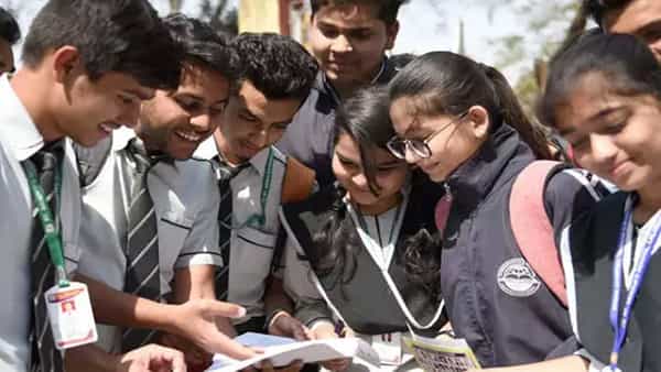 CBSE Counselling: పరీక్షా సమయంలో విద్యార్థులు రిలాక్స్గా ఉండాలి.. అవసరమైతే సైకలాజికల్ కౌన్సెలింగ్..!