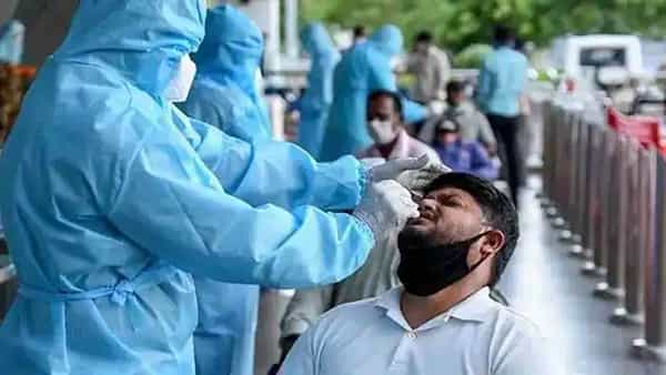 Coronavirus: మళ్లీ పడగవిప్పుతోన్న కరోనా మహమ్మారి.. దేశ వ్యాప్తంగా పెరుగుతోన్న కేసుల సంఖ్య..