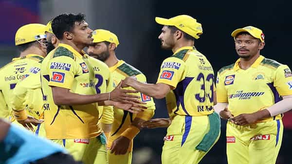 IPL 2022: ఐపీఎల్ 2022లో బోణి కొట్టిన చెన్నై సూపర్ కింగ్స్.. 23 పరుగుల తేడాతో బెంగళూరుపై విజయం..