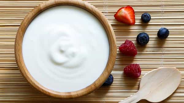 Health Tips: పెరుగు తింటే బాడీలో యూరిక్ యాసిడ్ పెరుగుతుందా..!