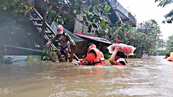 Philippines Floods: ఫిలిప్పీన్స్లో రాయ్ తూపాను బీభత్సం.. పెరుగుతున్న మృతుల సంఖ్య..