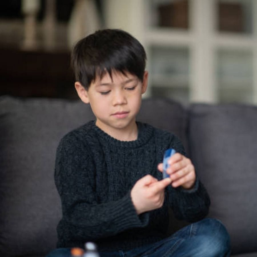 గాయాలు త్వరగా నయం కానప్పుడు కూడా సందేహించాల్సిందే. ఎందుకంటే ఇది కూడా మధుమేహం లక్షణం. ఇలాంటి సమయాల్లో వెంటనే వైద్యులను సంప్రదించడం ఉత్తమం.