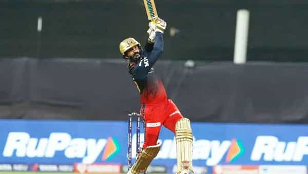 Dinesh Karthik: దినేశ్ కార్తీక్ మళ్లీ చెలరేగాడు.. ఆ బంగ్లాదేశ్ బౌలర్ వేసిన ఒకే ఓవర్లో 28 పరుగులు..!