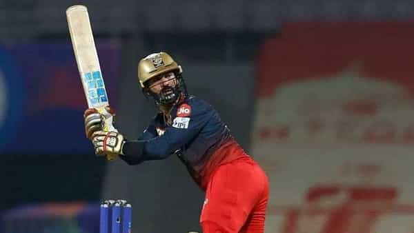 RR vs RCB: రాణించిన దినేష్ కార్తిక్, అహ్మద్.. నాలుగు వికెట్ల తేడాతో బెంగళూరు విజయం..