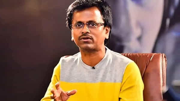 Director Murugadoss: స్టార్ డైరెక్టర్కు అవకాశాల తిప్పలు.. ఎట్టకేలకు ఛాన్స్ ఇచ్చిన ఆ స్టార్ హీరో..