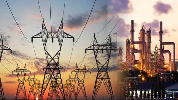 Power Holiday Effect: విశాఖను వణికిస్తోన్న పవర్హాలీడే.. పారిశ్రామికవేత్తల నుంచి వ్యతిరేకత..!