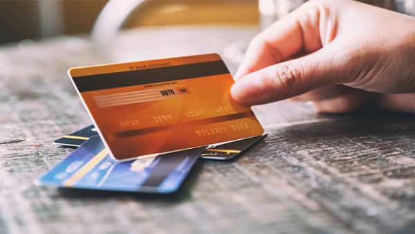 Forex Markup Fee: వేసవి సెలవుల్లో విదేశాలకు వెళ్లాలని ప్లాన్ చేస్తున్నారా? ఈ 5 క్రెడిట్ కార్డ్లతో ఎన్నో ప్రయోజనాలు