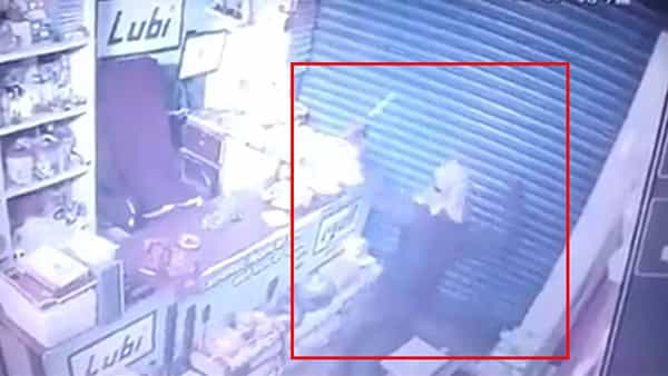 Viral Video: సోషల్ మీడియాలో వైరల్ అవుతున్న దొంగ డ్యాన్స్.. ఎందుకు చేశాడో తెలిస్తే..