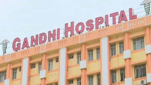 Hyderabad: మాదాపూర్ వడ్డెర బస్తీలో మరో మరణం నమోదు.. చికిత్స పొందుతూ 80ఏళ్ల వృద్ధురాలు మృతి