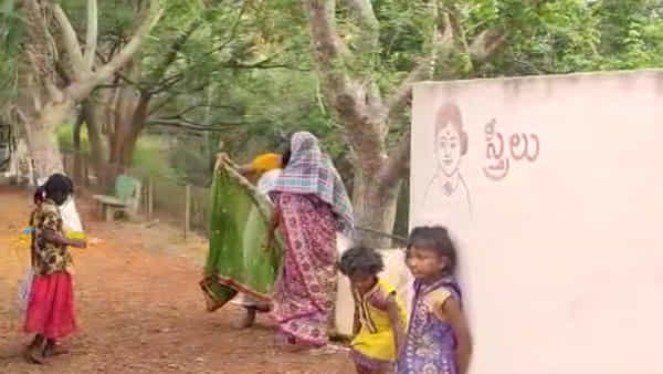 Andhra Pradesh: మానవత్వం పరిమళించిన వేళ.. యాచకురాలికి పురుడు పోసిన స్థానిక మహిళలు