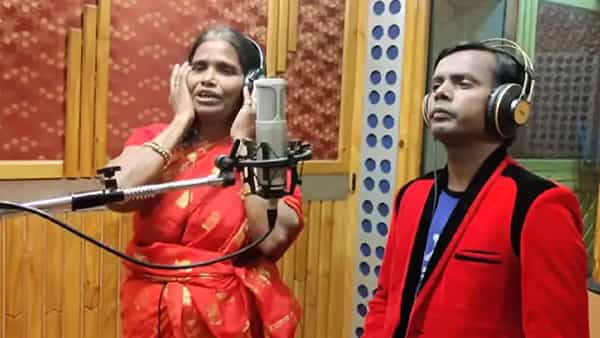 Viral Video: బంగ్లాదేశ్ పాటతో మళ్లీ మెరిసిన ఓవర్నైట్ సెలబ్రిటీ.. ఆ దేశం స్టార్ హీరోతో గొంతు కలిపిన రాను