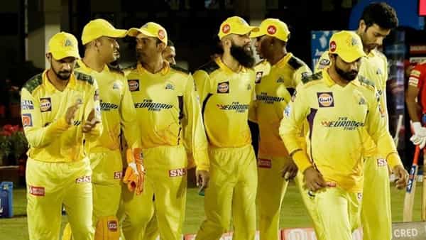 CSK vs SRH Score: సత్తా చాటిన హైదరాబాద్ బౌలర్లు.. తక్కువ స్కోర్కే చెన్నై కట్టడి..