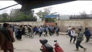 Blast in Kabul: కాబూల్‌లో  వరుస పేలుళ్లు.. 25 మంది విద్యార్ధుల మృతి.. ఘాతుకం వెనుక ఐసిస్‌ ఉగ్రవాదుల హస్తం!