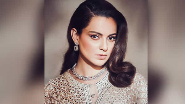 Kangana Ranaut: మరోసారి సౌత్ హీరోను ఆకాశానికేత్తిసిన కంగనా.. ఏకంగా బిగ్బీతోనే పోలుస్తూ..