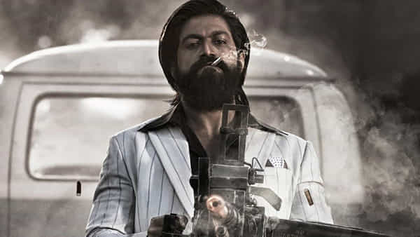 KGF Chapter 2 Collections: కేజీఎఫ్ 2 క్రేజ్ మాములుగా లేదుగా.. మరో రికార్డ్ సృష్టించిన రాకీ భాయ్..