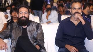 Rajamouli: జక్కన్నకు ఘన స్వాగతం పలికిన ఆదివాసీలు.. గాలిబుడగల థియేటర్లో ఆర్ఆర్ఆర్ మూవీ చూసిన రాజమౌళి..