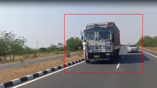 Watch Video: టోల్ ఫీజు అడిగినందుకు దారుణం.. లారీ డ్రైవర్ ఏం చేశాడంటే.. వైరల్ వీడియో..