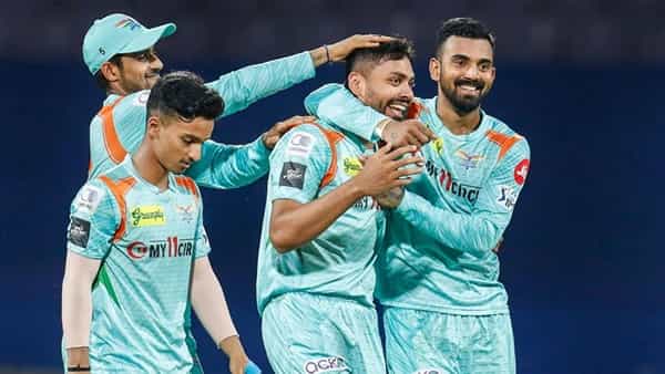 LSG vs DC Playing XI IPL 2022: వార్నర్ వచ్చేశాడోచ్.. లక్నోతో పోరుకు సిద్ధమైన ఢిల్లీ.. ప్లేయింగ్ XI ఎలా ఉందంటే?