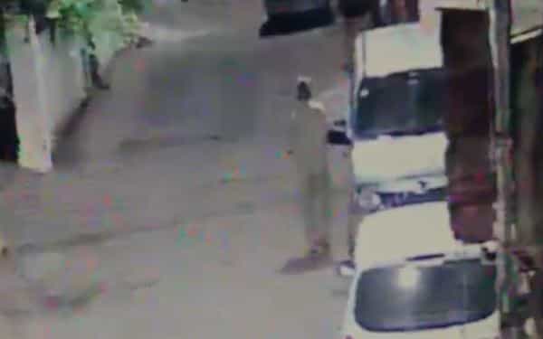 Crime news: కెమెరాకు చిక్కిన మాదన్నపేట్ రెడ్డి సంఘం అధ్యక్షుడు.. అర్ధరాత్రి సమయంలో ఆ పనులు