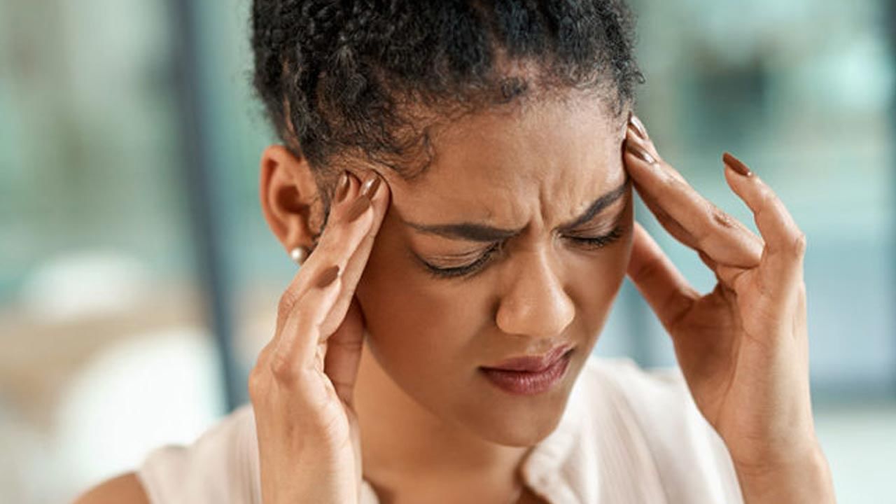 Migraine: ఈ కారణాల వల్ల మైగ్రేన్‌ వేధిస్తుంది.. అవేంటో తెలుసుకోండి..