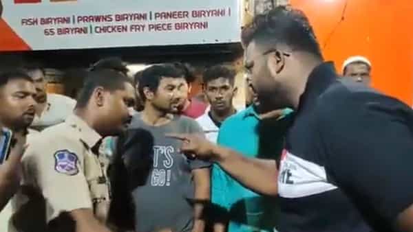 Watch Video: ఏం చేసుకుంటారో చేసుకోండి.. పోలీసులపై రెచ్చిపోయిన ఎంఐఎం కార్పొరేటర్.. రాజాసింగ్ ఏమన్నారంటే..?