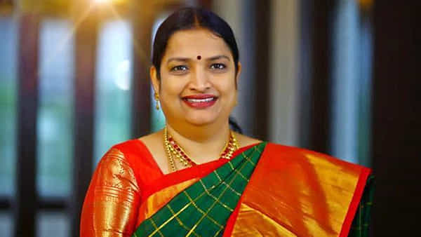 AP Political Special: వివాదాలకు కేరాఫ్ అడ్రస్ ఆ ఎమ్మెల్యే.. ఆమెకే ఎందుకు మంత్రి పదవి?.. లక్కీ ఛాన్స్ కొట్టేసిన ఆ మహిళానేత ఎవరంటే..