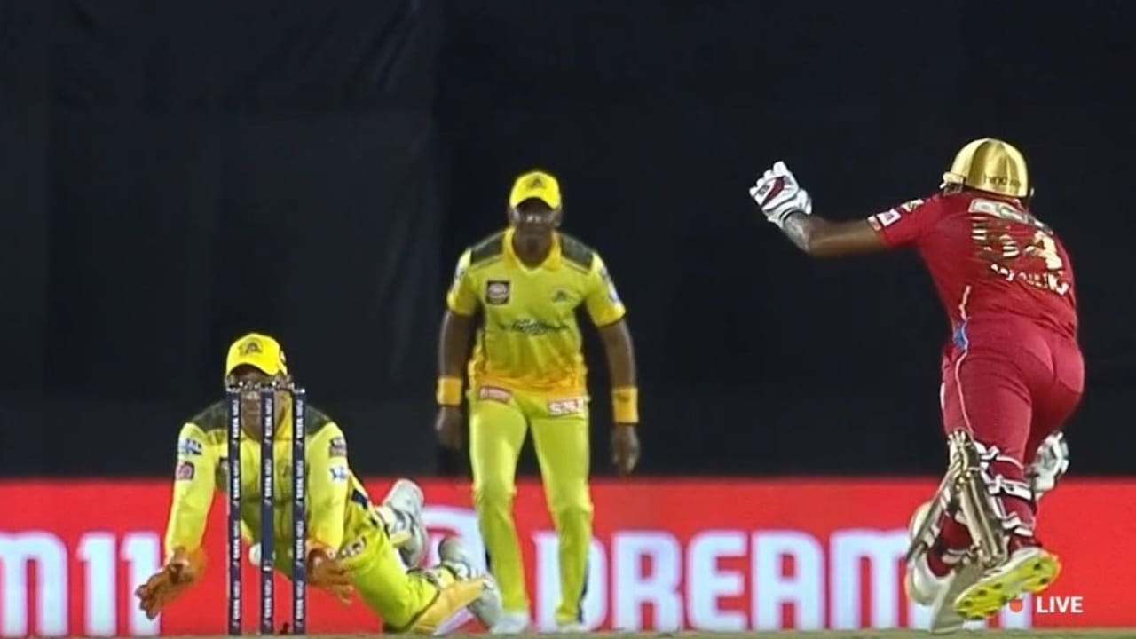 Ipl 22 Is Dhoni A Front Runner See For Yourself How Rajapaksa Ran Out With Lightning Speed Ms Dhoni Defies Age To Show Incredible Athleticism Quick Reflexes To Run Out Rajapaksa Ipl 22 Is Dhoni A Front Runner See For Yourself How Rajapaksa Ran Out With Lightning Speed Ms Dhoni Defies Age To Show Incredible Athleticism Quick Reflexes To Run Out Rajapaksa