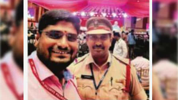 Munnuru Ravi: టీఆర్ఎస్ ప్లీనరీలో శ్రీనివాస్గౌడ్పై హత్యాయత్నం కేసు నిందితుడు హల్చల్.. ఫోటో వైరల్..