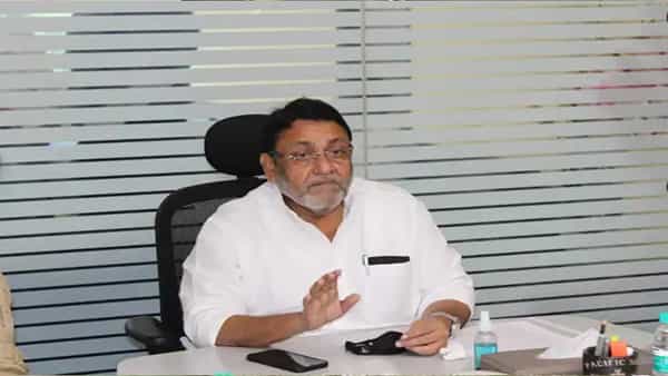 Nawab Malik: మనీలాండరింగ్ కేసులో ED దూకుడు.. మాజీ హోంమంత్రికి చెందిన 8 ఆస్తుల జప్తు