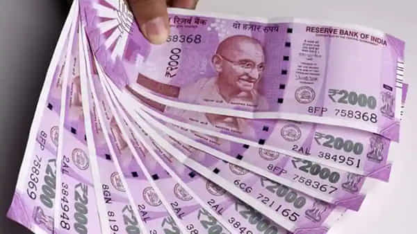 Personal Loan: పర్సనల్ లోన్ తీసుకుంటున్నారా? ఈ కీలక అంశాల గురించి తప్పక తెలుసుకోండి