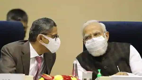 PM Narendra Modi: నేడు సీఎంలు, న్యాయమూర్తుల సదస్సు.. ప్రసంగించనున్న ప్రధాని మోడీ, సీజేఐ రమణ..