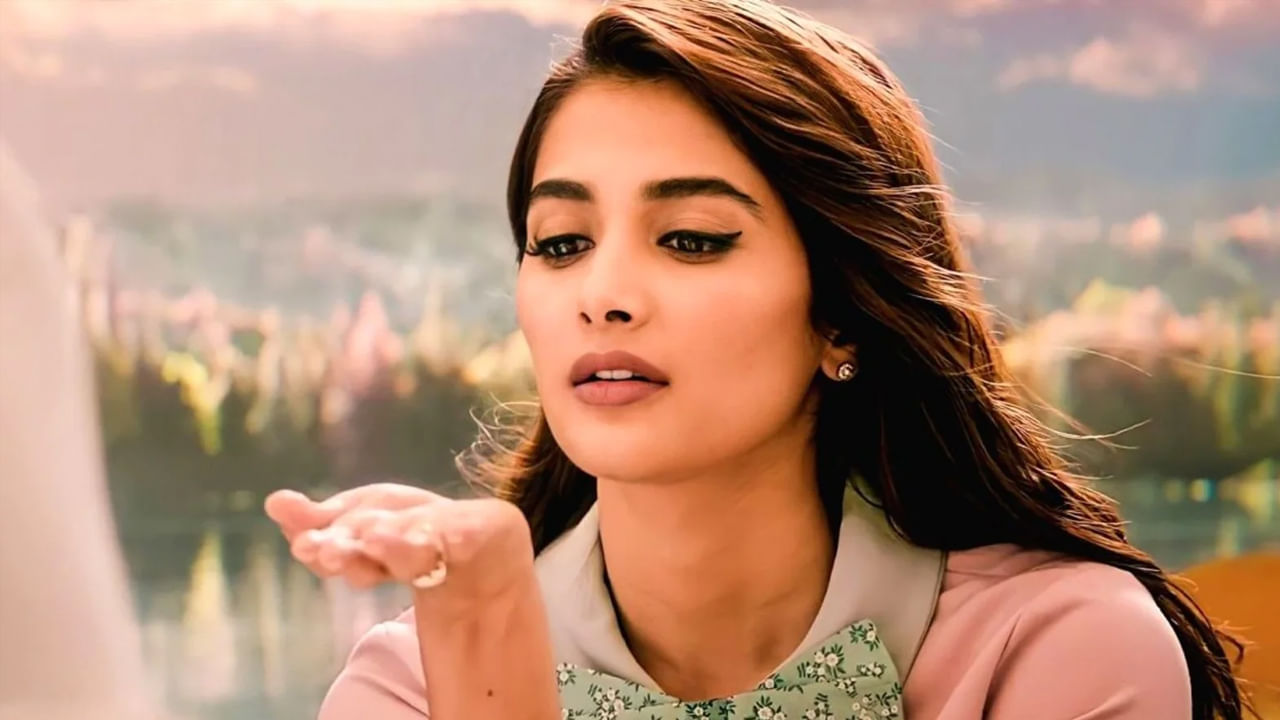 Pooja Hegde: ఆ క్రేజీ ప్రాజెక్ట్‌లో స్పెషల్ సాంగ్‌లో మెరవనున్న బుట్టబొమ్మ.. రంగస్థలం తర్వాత మరోసారి