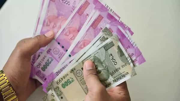 PPF Account: పీపీఎఫ్ అకౌంట్ నుంచి డబ్బులు విత్డ్రా చేయాలనుకుంటున్నారా..? ఈ నియమాలు తెలుసుకోండి