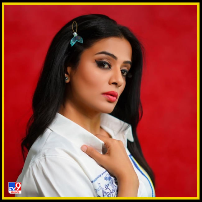 Priyamani New Photos. Credit by:Priyamani/Instagram