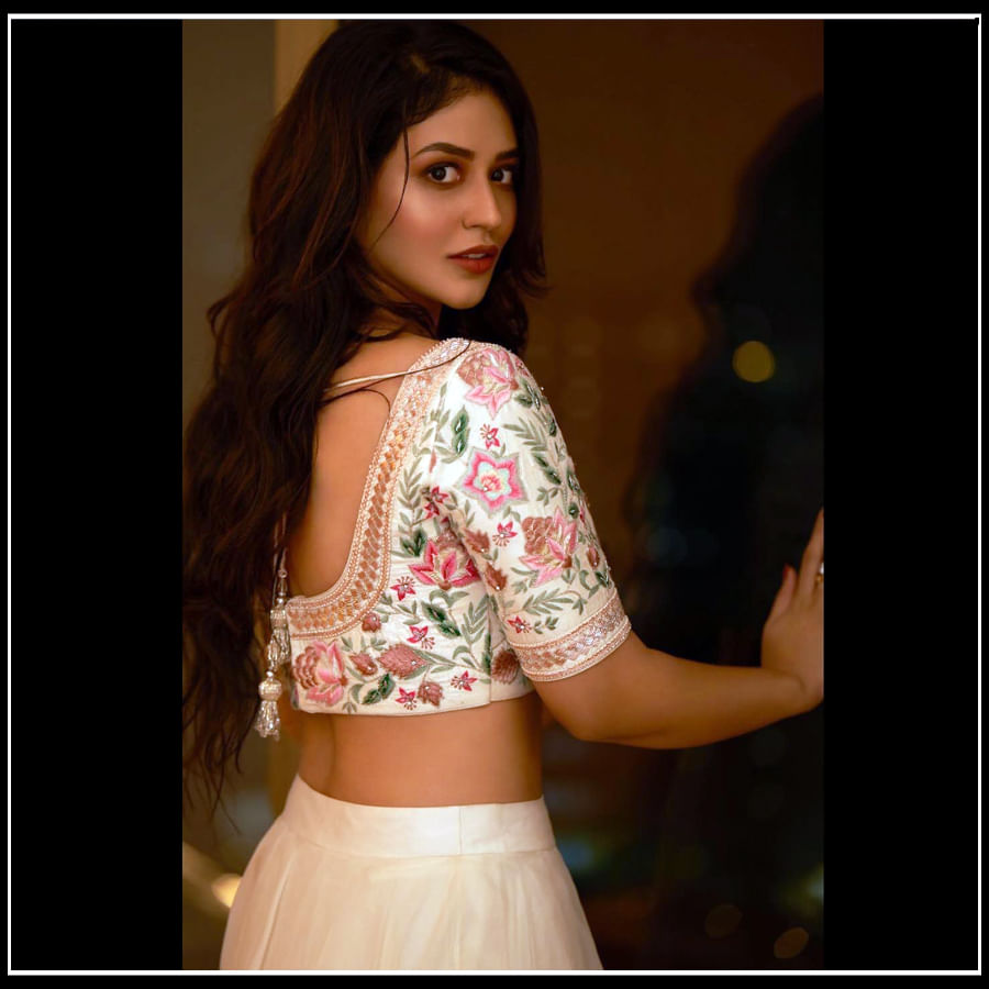 Priyanka Jawalkar: ప్రియాంక జవాల్కర్ కు ఫిదా అవుతున్న నెటిజన్లు.. 