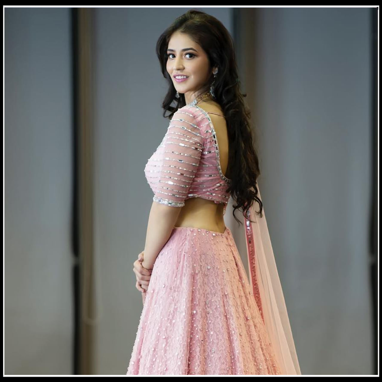 Priyanka Jawalkar: ప్రియాంక జవాల్కర్ కు ఫిదా అవుతున్న నెటిజన్లు.. 