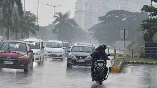 Hyderabad: హైదరాబాద్ లో చల్లబడిన వాతావరణం.. మరికొద్ది సేపట్లో వర్షం కురిసే అవకాశం