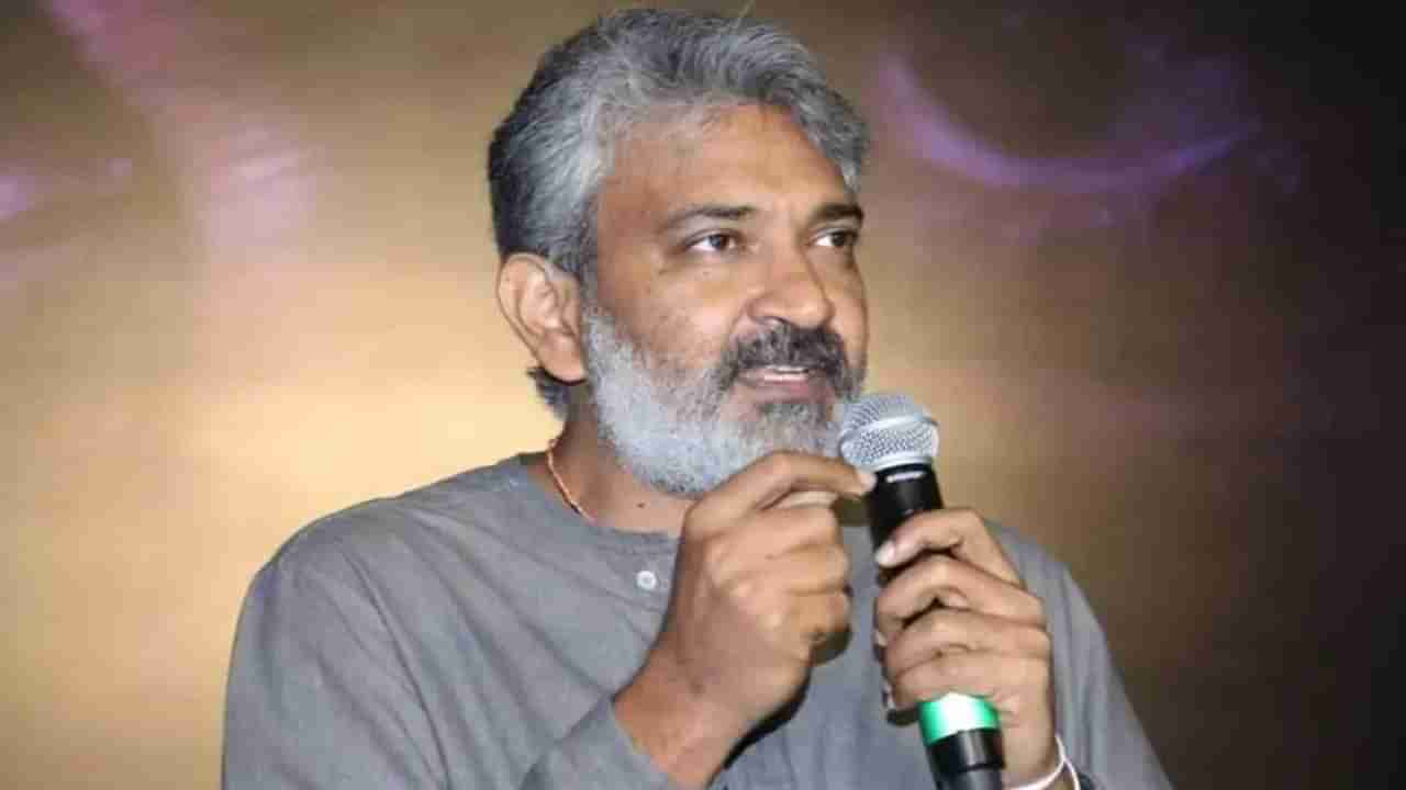 Rajamouli: మహేష్ సినిమాపై హింట్ ఇచ్చిన రాజమౌళి.. ఫ్యాన్స్ ఫుల్ ఖుషి..