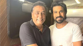 Beast: రచ్చ రచ్చ చేస్తున్న దళపతి ఫ్యాన్స్.. కుర్చీలు విరగ్గొట్టి.. అద్దాలు పగలగొట్టి వీరంగం..