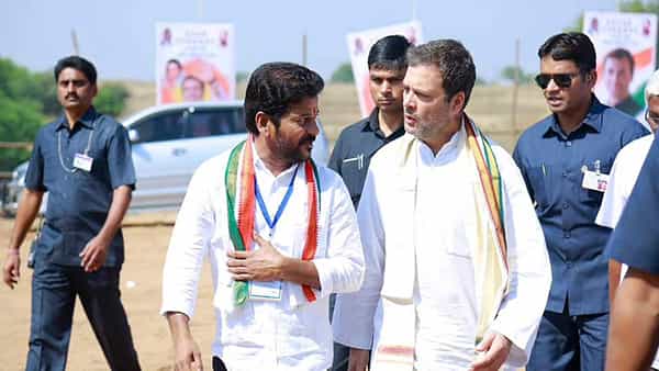 T.Congress: కలహాల కాంగ్రెస్లో కొత్త చిచ్చు.. రేవంత్కు వ్యతిరేకంగా మరోవర్గం కొత్త రాగం..