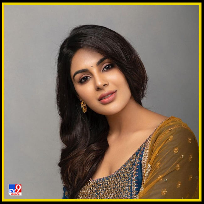 Samyuktha Menon New Photos. Credit by:Samyuktha Menon/Instagram	